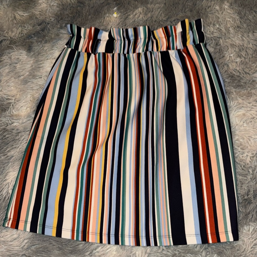 Potter's Pot Paperbag Waist Skirt size large with belt loops